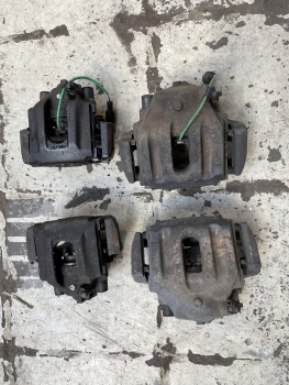 BMW E34 M5 Bremsanlage Bremse Bremssättel M 5 E 34 calipers brakes S38B38 touring